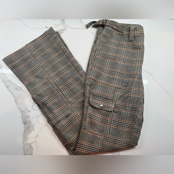 NWT- Urban Outfitters -  Jaelyn Menswear Cargo Pant In Neutral - Picture 15 of 15